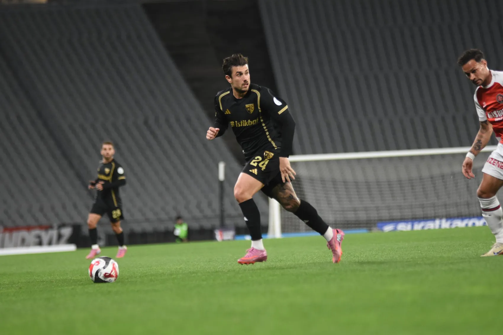 Dorukhan Toköz Kayserispor ile yollarını ayırdı