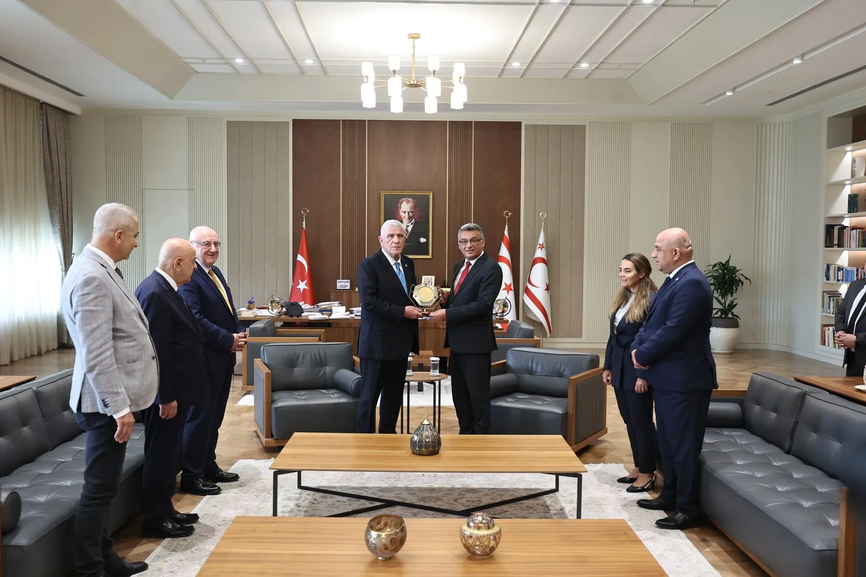Dervişoğlu Kıbrıs temaslarında vatan vurgusu yaptı