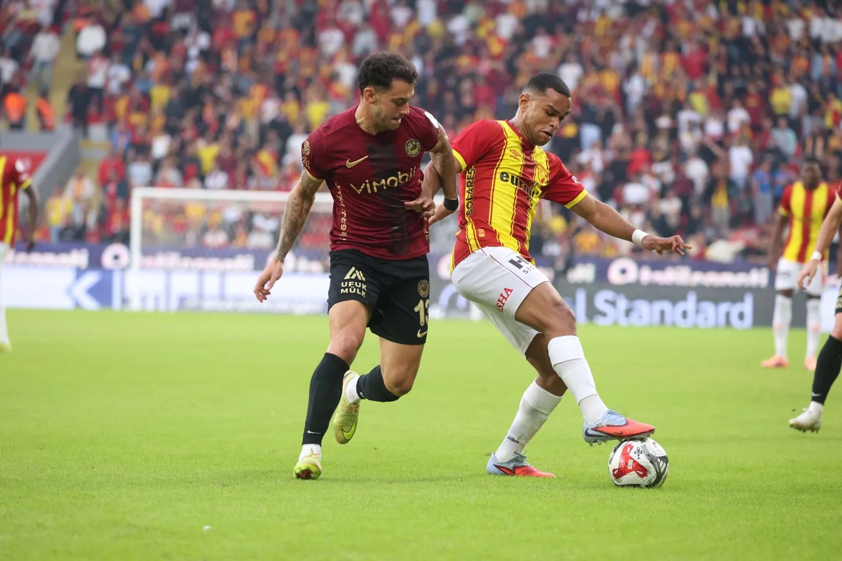 Göztepe oyuncu satışlarıyla kasasını rekor düzeyde doldurdu
