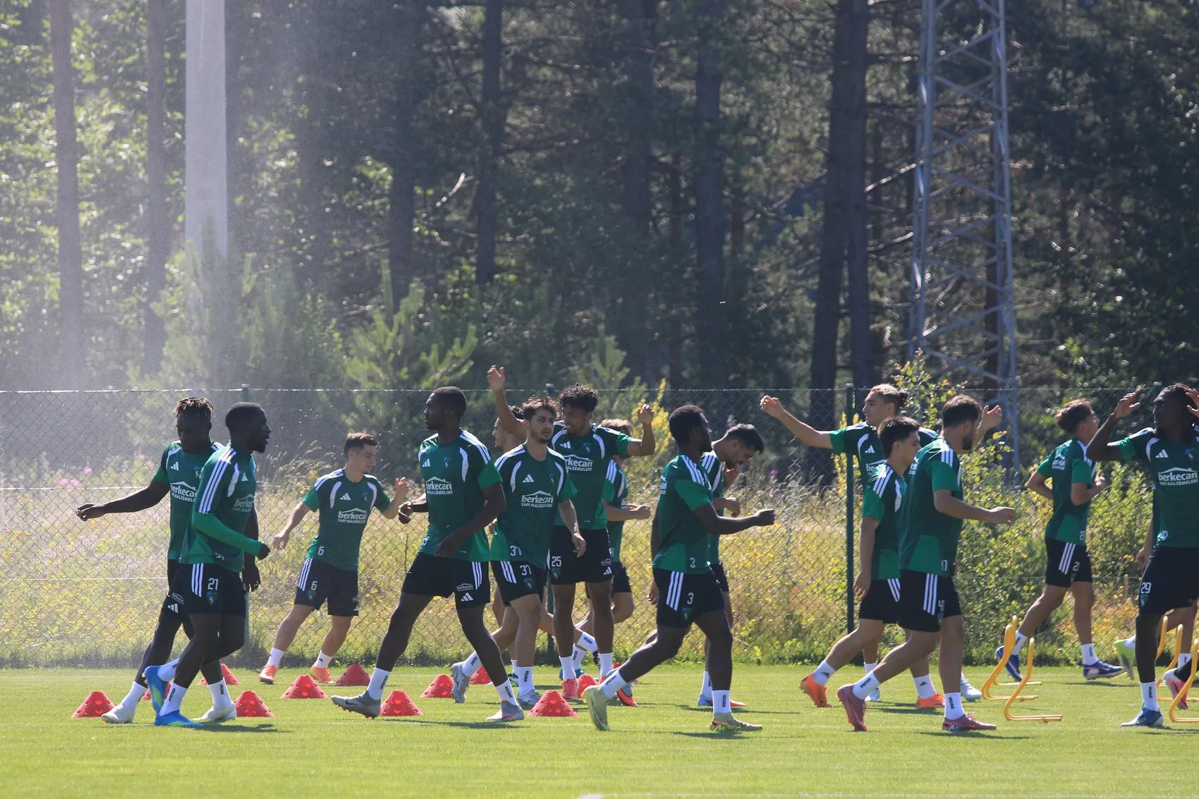 Kocaelispor yeni sezon rotasını Düzce Topuk Yaylası'na çevirdi