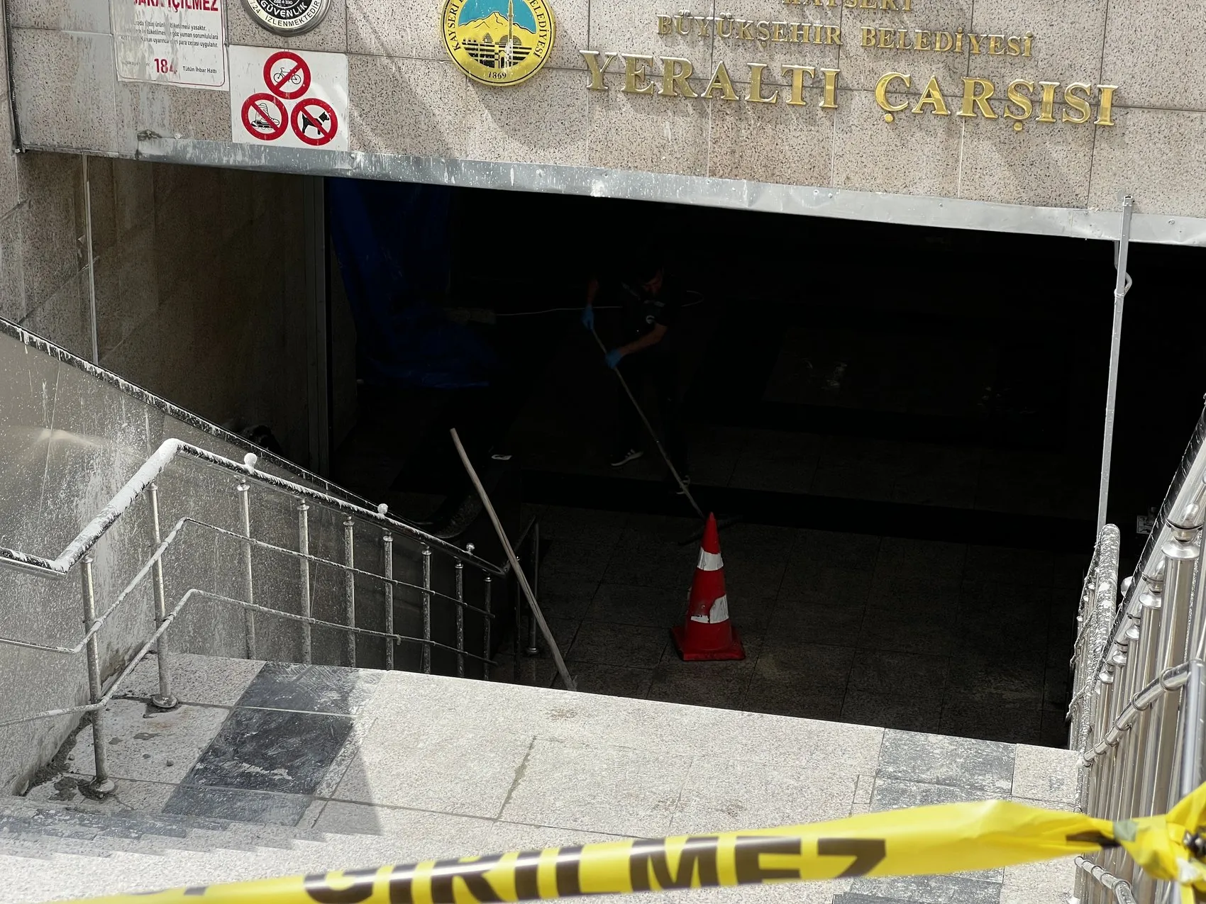 Kayseri Cumhuriyet Meydanı’nda beton mikseri kazası yaşandı