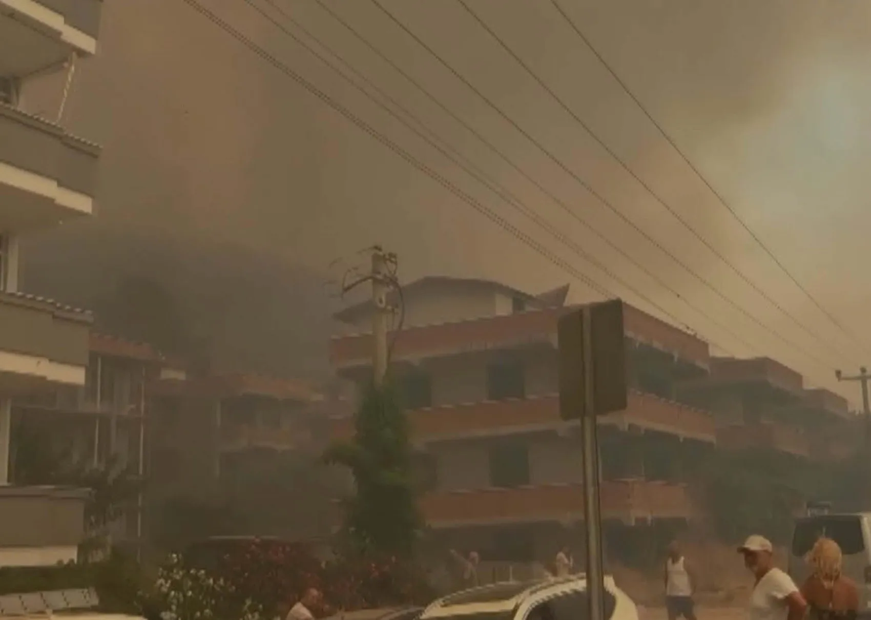 Balıkesir ormanlarında yükselen dumanlar ekipleri harekete geçirdi