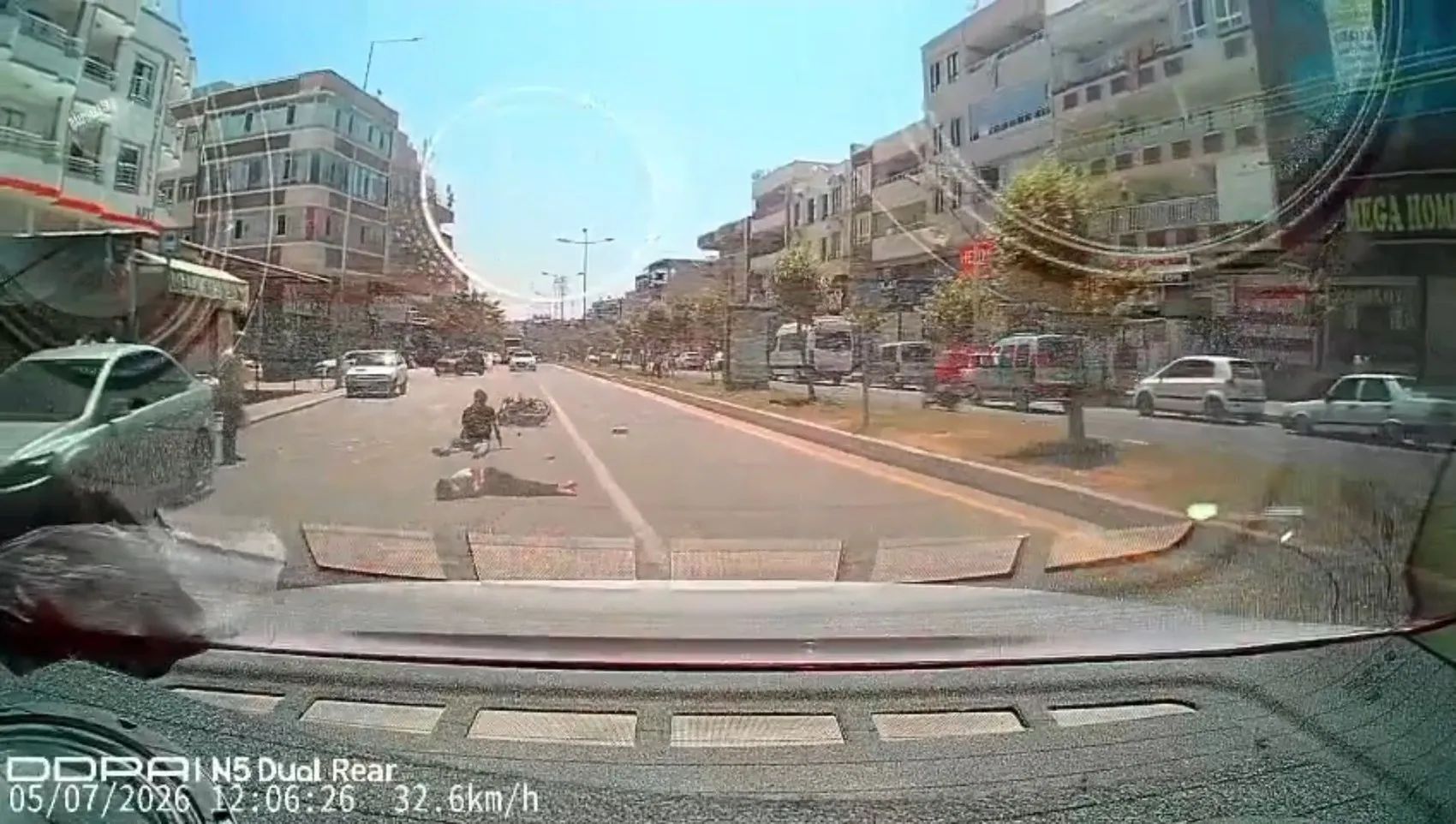 Şanlıurfa'da motosiklet kazası kamerada