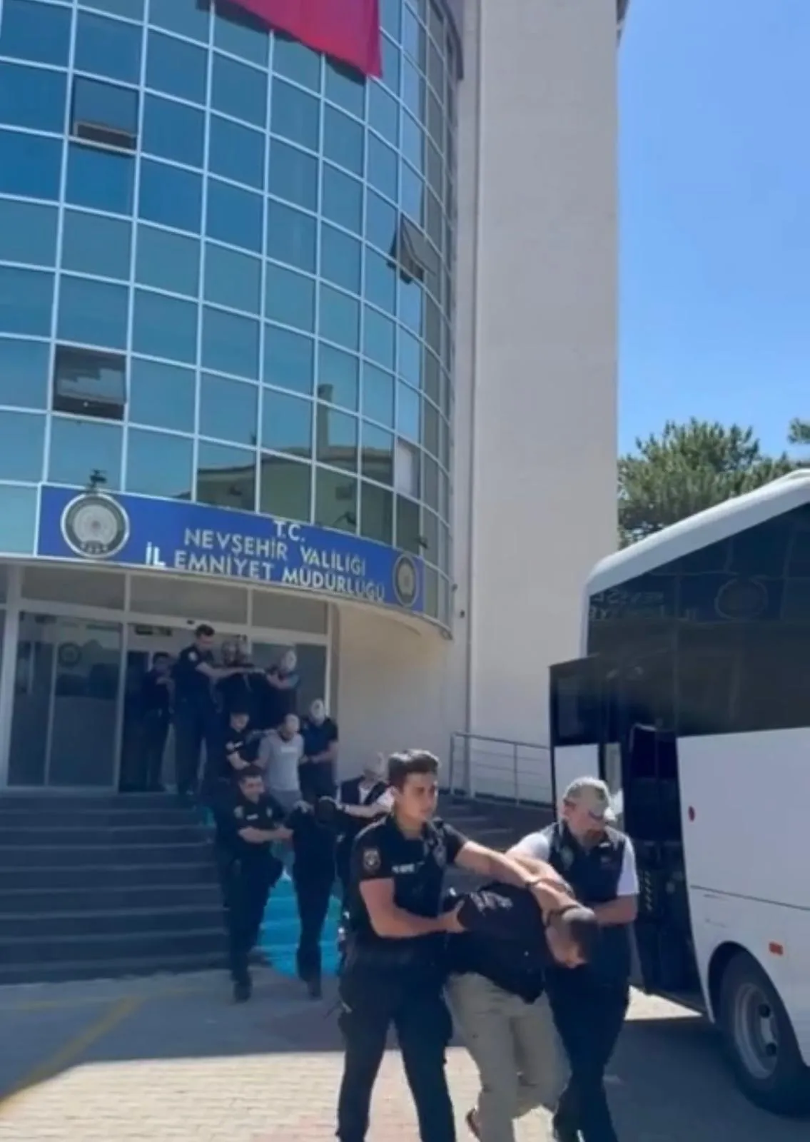 Nevşehir merkezli DEAŞ operasyonunda 5 kişi cezaevine gönderildi