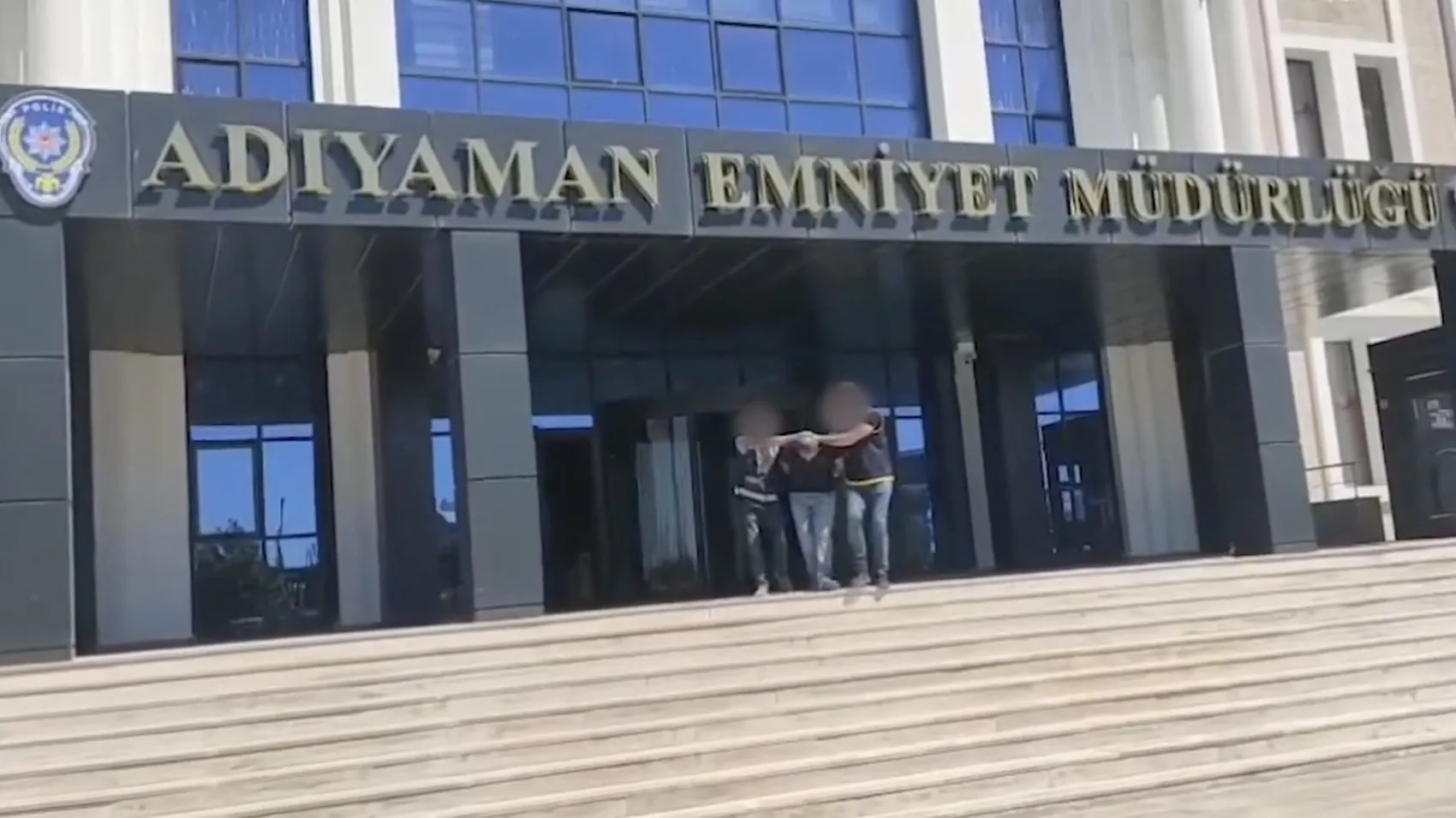 Adıyaman’da 56 yıl hapis cezası olan dolandırıcı yakalandı