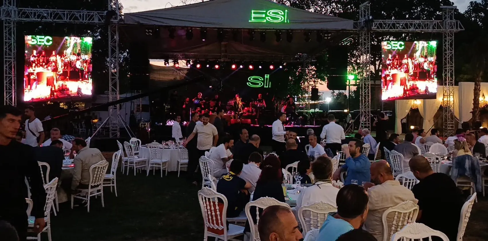 Genç pehlivanlar için Edirne'de büyük dayanışma