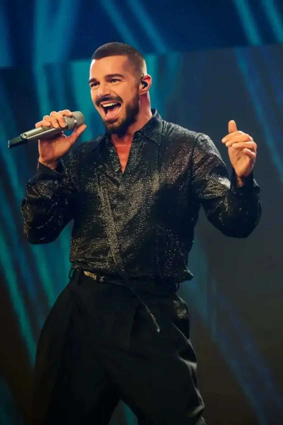 Ricky Martin 15 yıl sonra konser için İstanbul da! Bir geldi, olaylı geldi: O anlar kameraya yansıdı 1