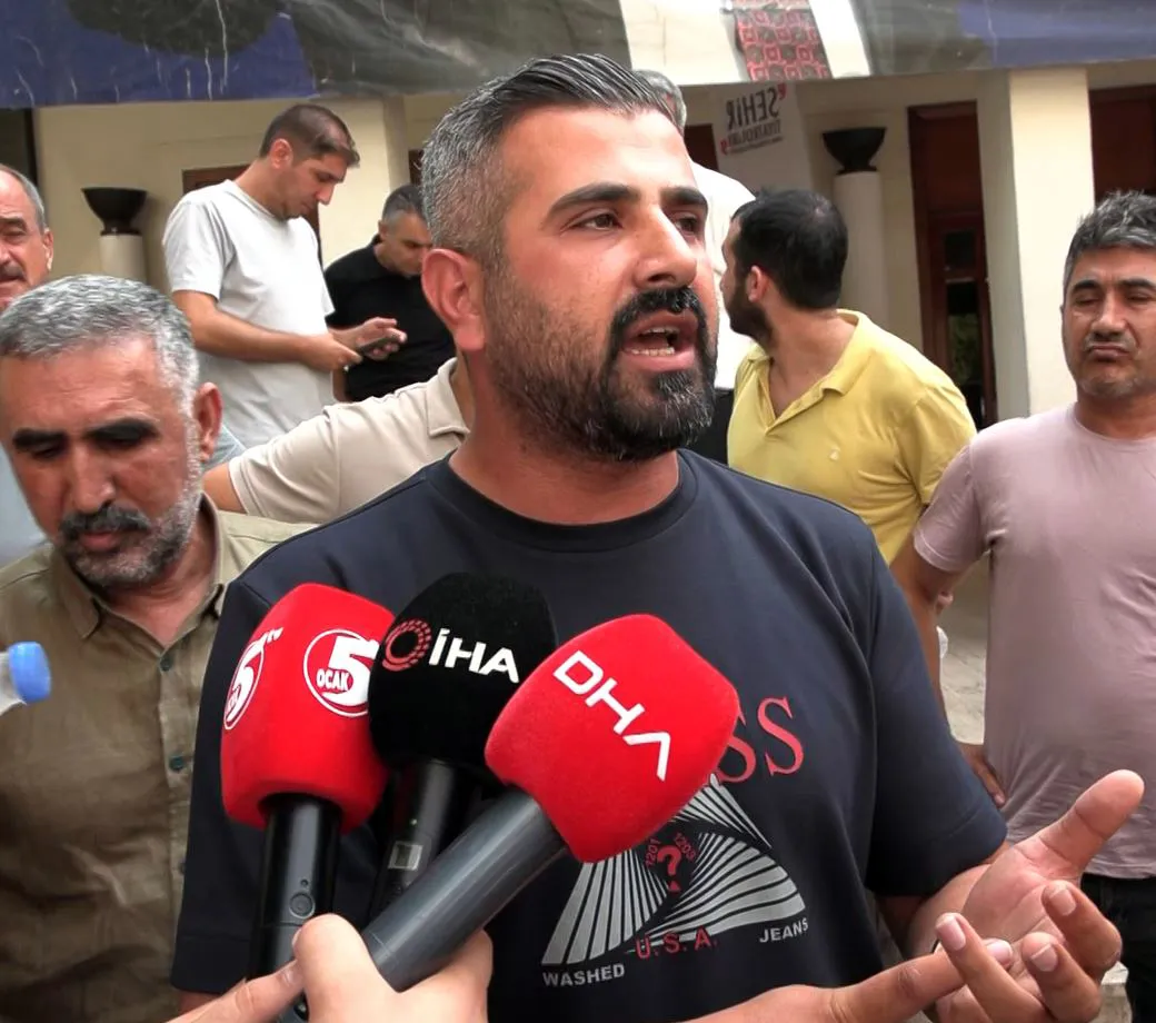 Adana'da dolmuş krizi Şoförler kontak kapattı
