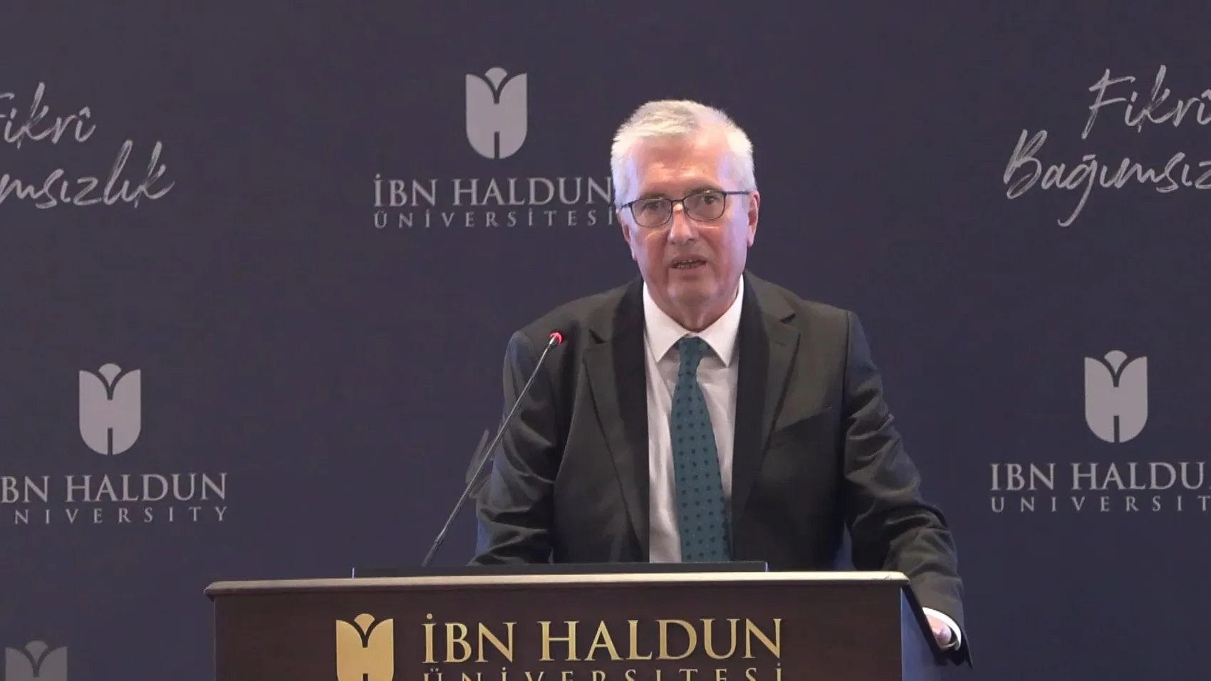 İbn Haldun Üniversitesi'ne YÖKAK'tan beş yıllık kalite onayı