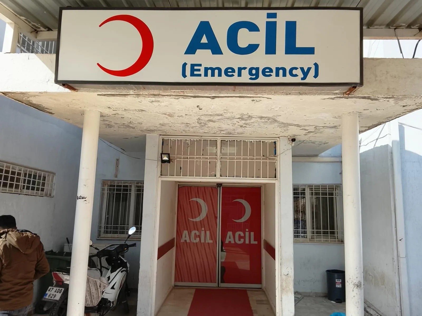 Mardin Derik’te bir evden gelen silah sesi 15 yaşındaki kızı vurdu