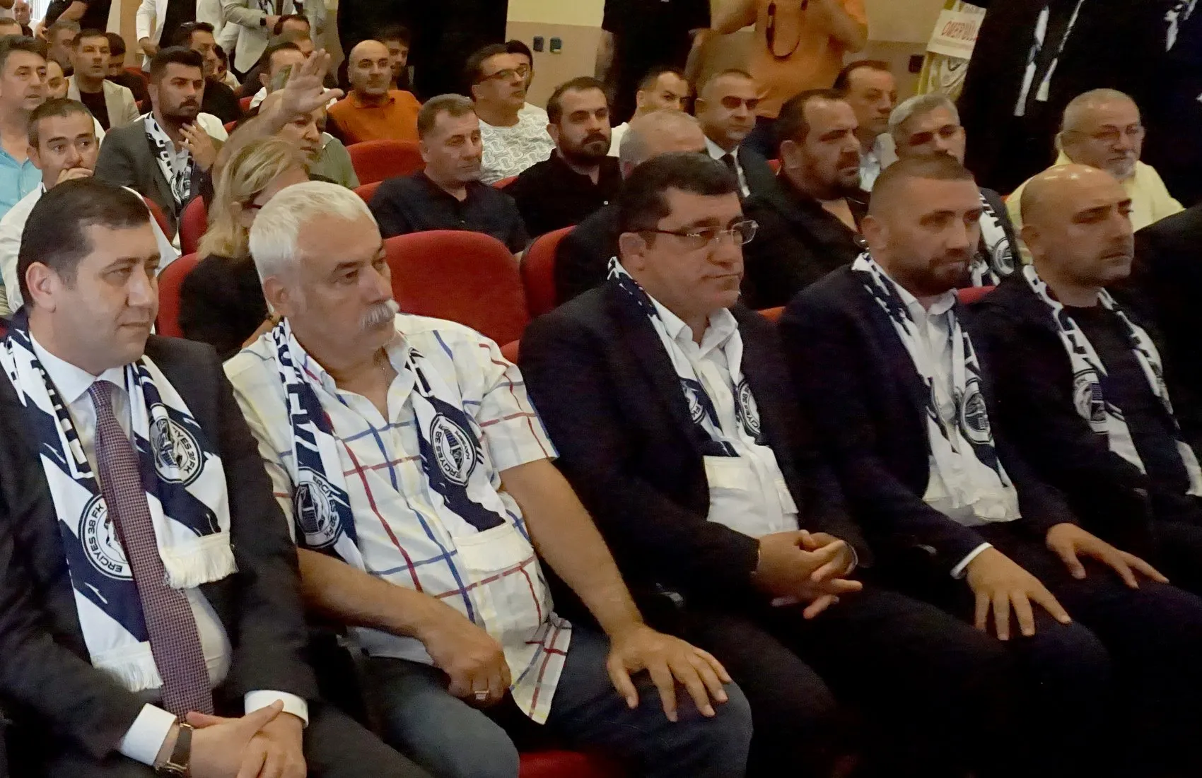 Erciyes 38 FK’da yönetim değişti