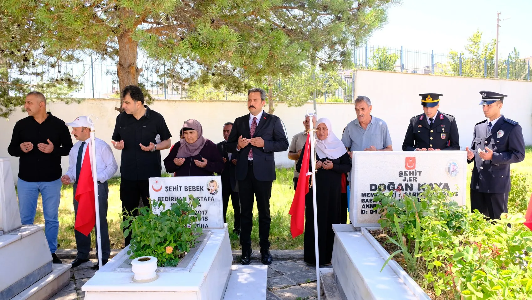 Bedirhan bebek ve annesi 8 yıl sonra Sivas'ta anıldı