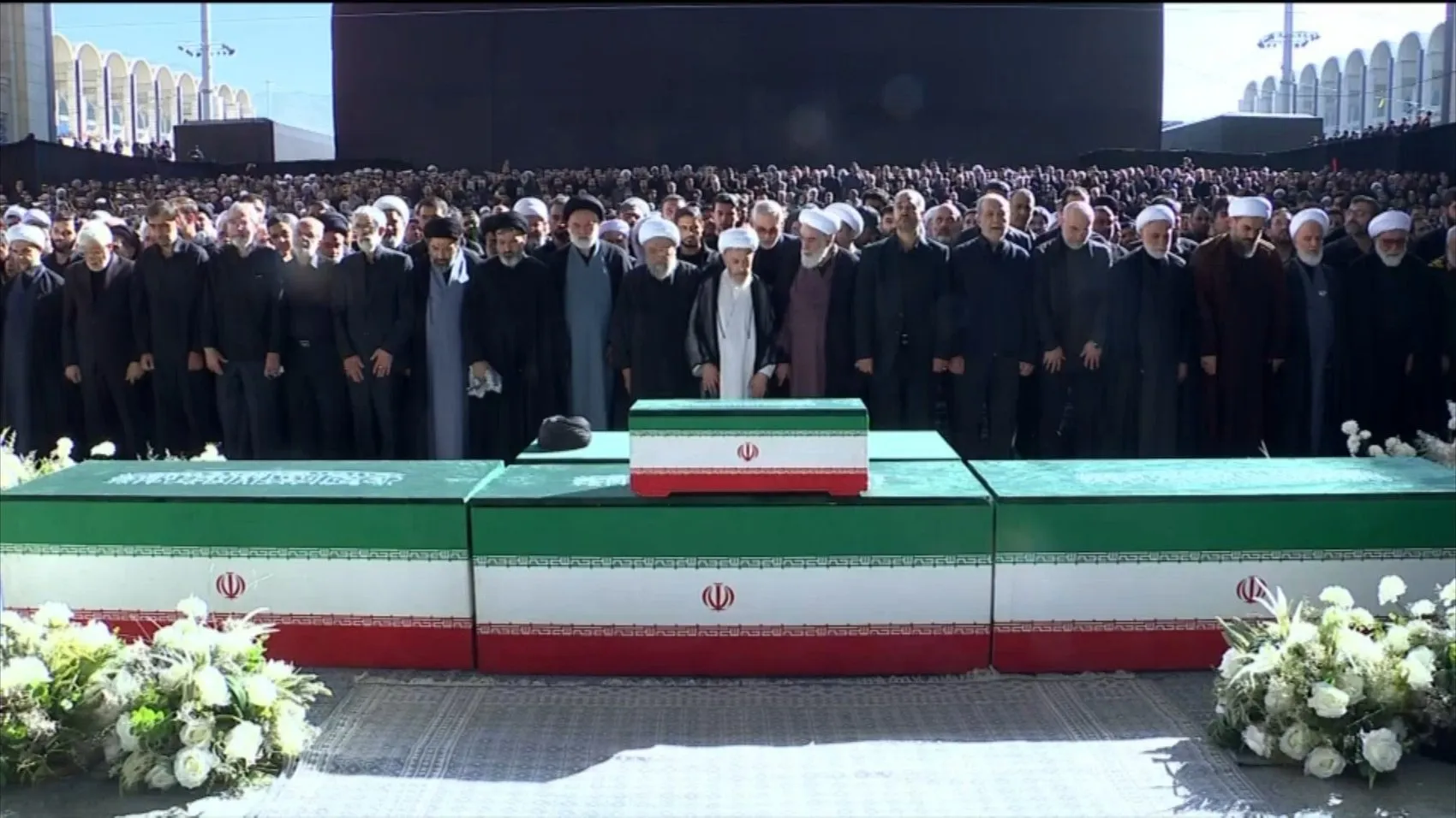 Tahran Hamaney için yas tutuyor