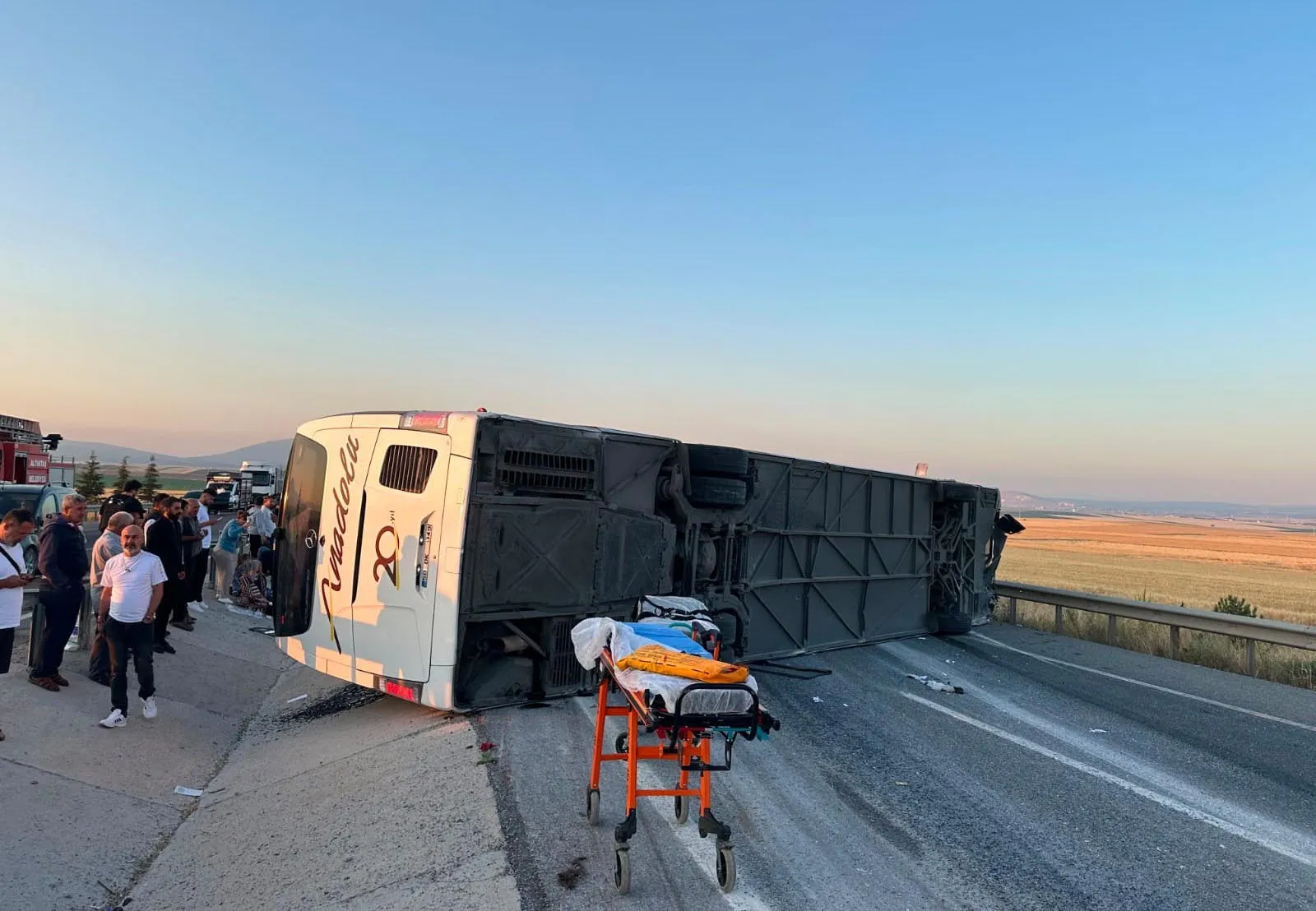 Kütahya yolunda otobüs faciası 31 kişiyi hastanelik etti