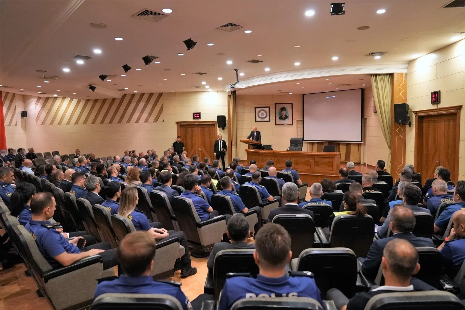 Ankara Emniyeti NATO zirvesi için alarm durumuna geçti