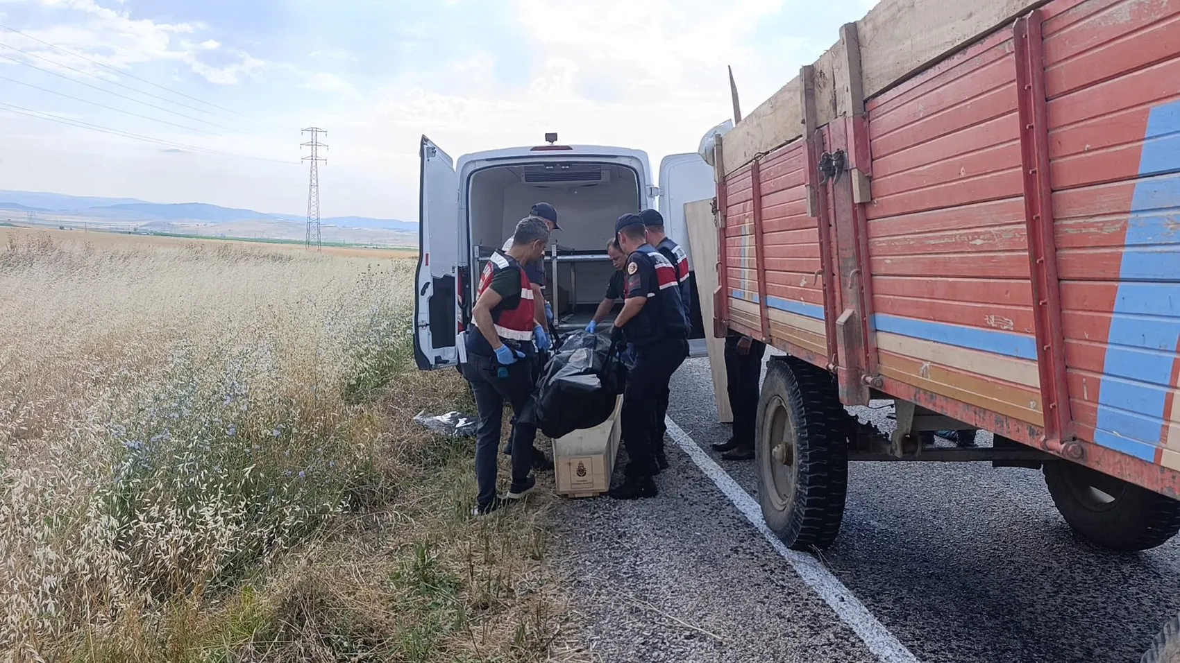 Amasya yolunda acı kaza Bir aile cenaze dönüşü yok oldu