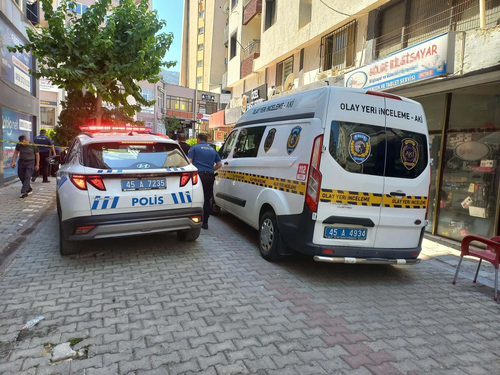 Manisa'da balkondan düşen genç kadın hayatını kaybetti