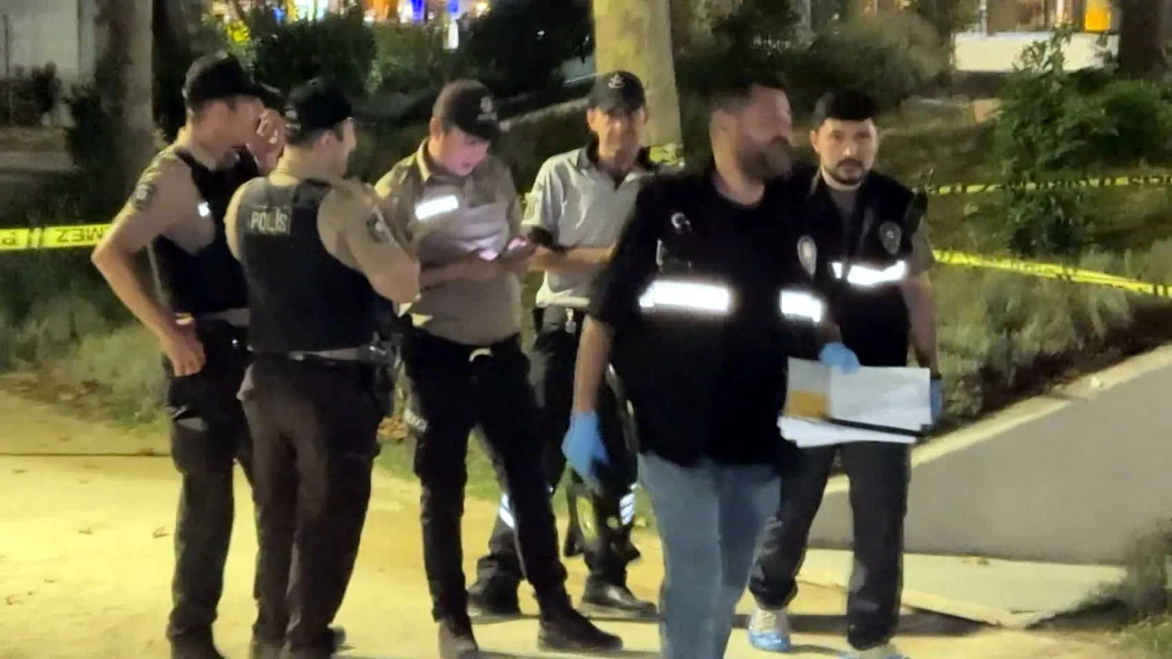 Avcılar'da sokak ortasında aniden yere yığılan vatandaş hayatını kaybetti