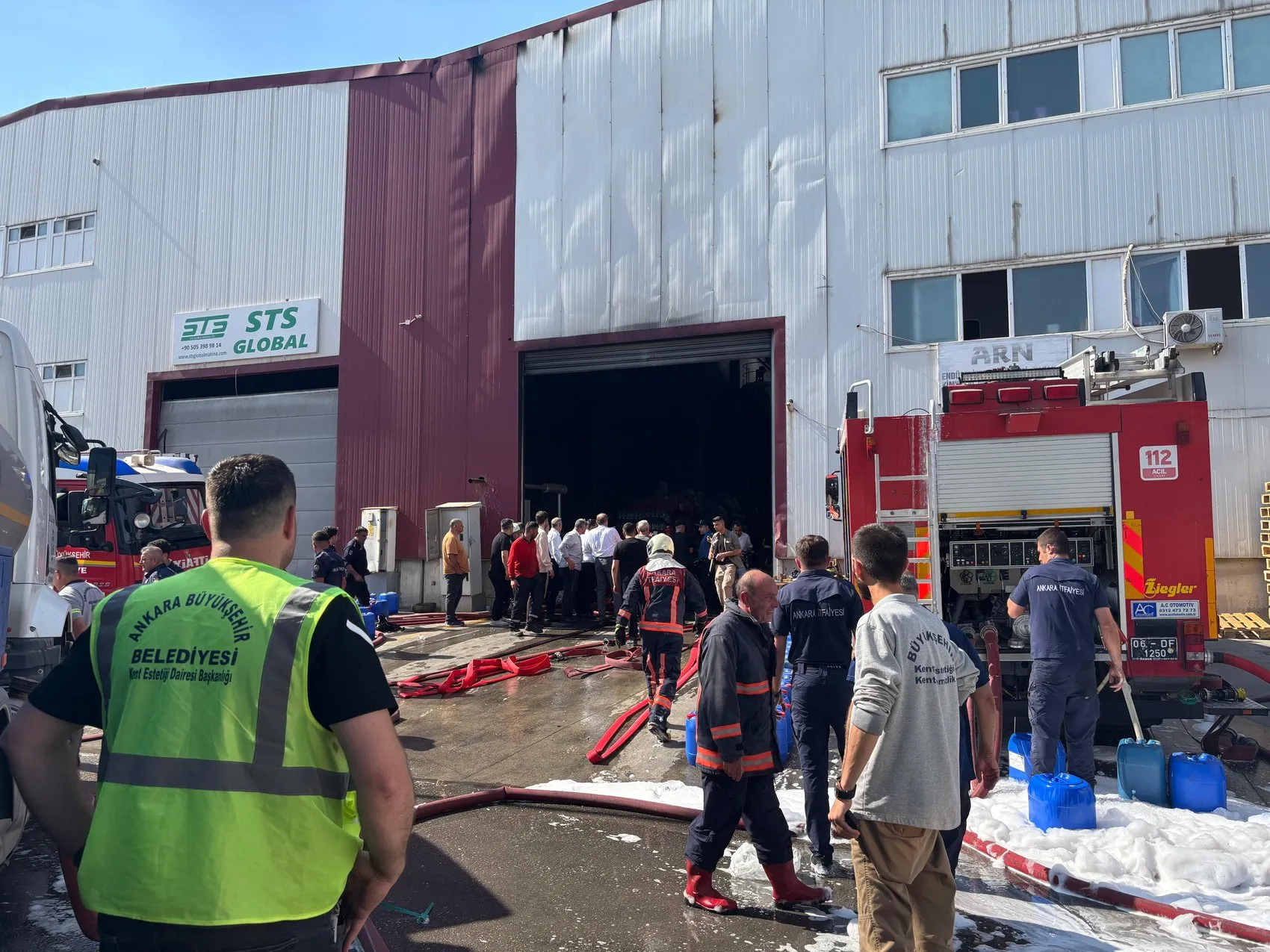 Kahramankazan’daki dev atık yağ fabrikasında korkutan yangın
