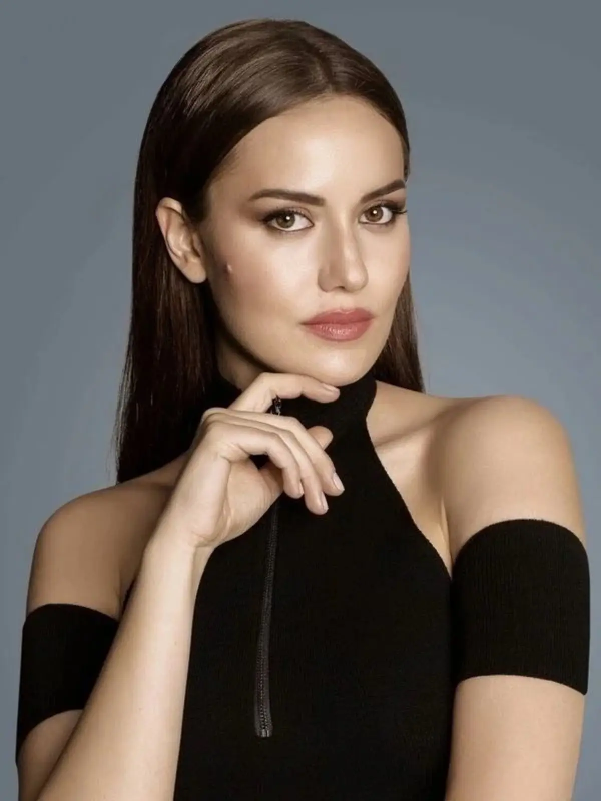 Oktay Kaynarca ve Fahriye Evcen başrolde! Hamal için harekete geçildi 1