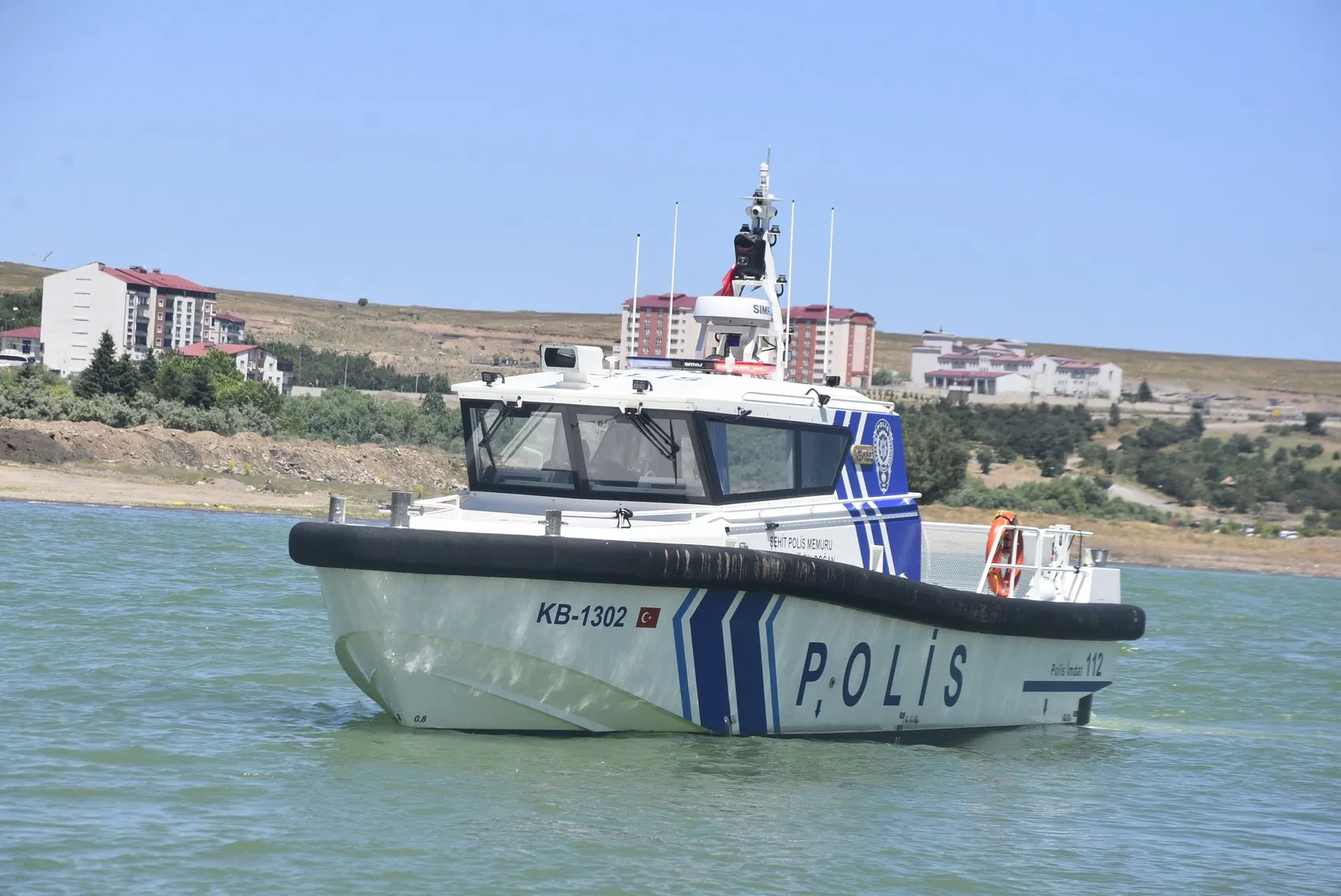 Van Gölü’nde balıkların zorlu yolculuğu için mesai başladı