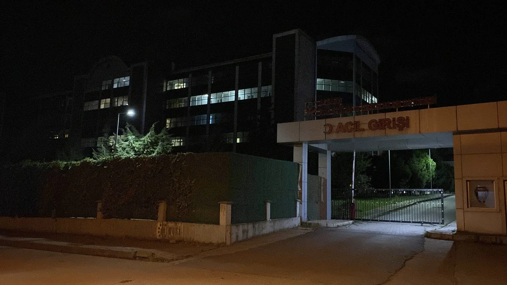 Samsun Ruh Sağlığı Hastanesi acil servisine mermi isabet etti