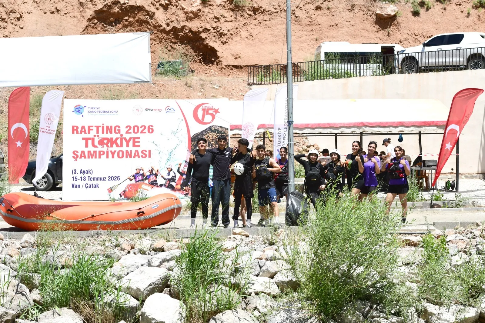 Botan Çayı Rafting Şampiyonası için 180 sporcuyu ağırlıyor