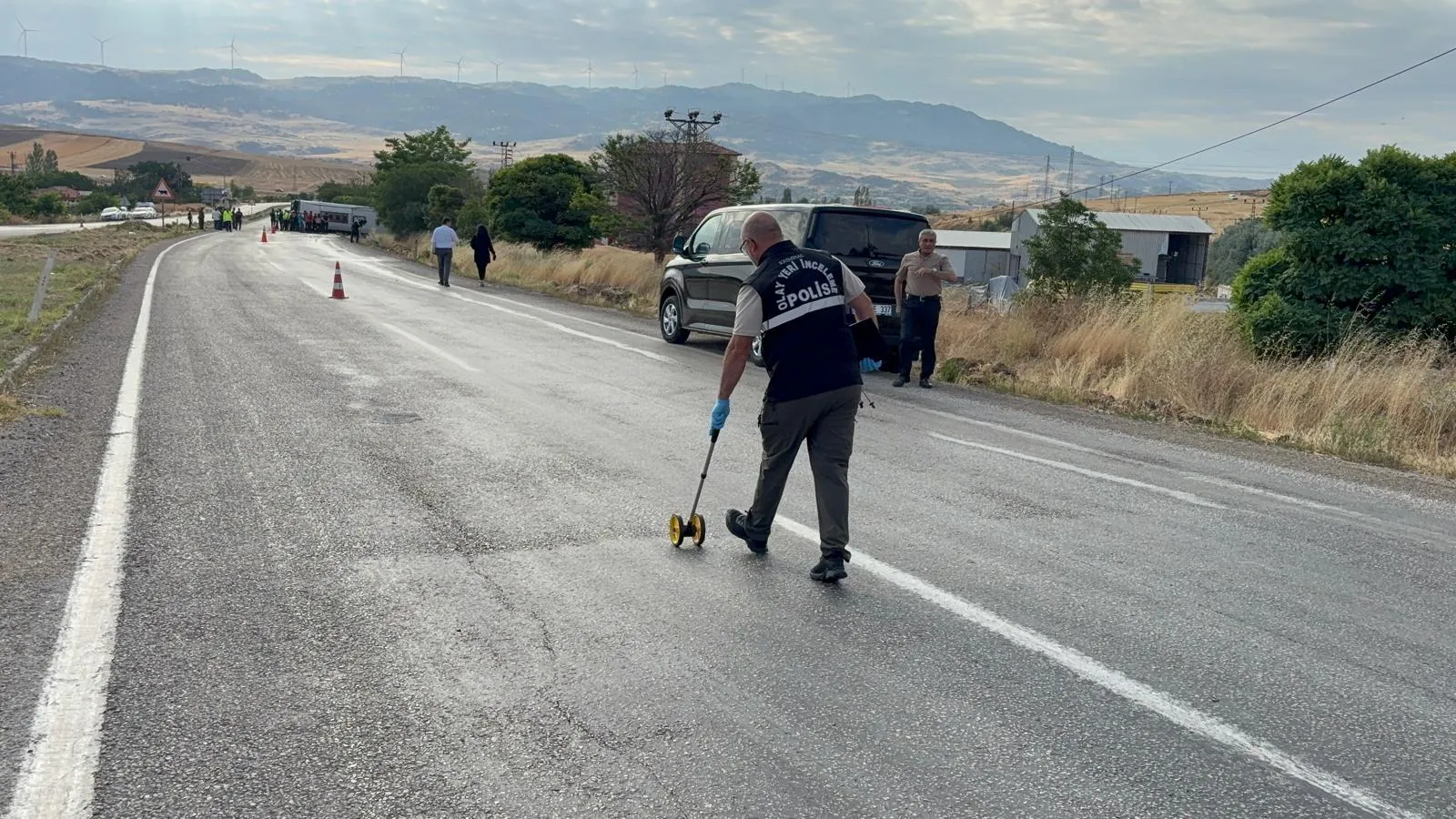 Kırıkkale yolunda sabah kazası Yolcu otobüsü devrildi