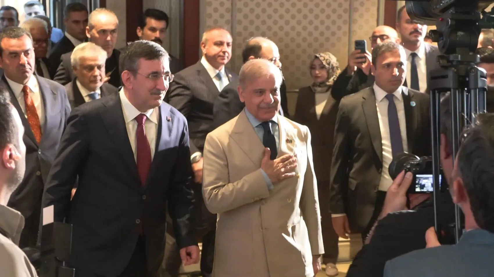Türkiye ve Pakistan ticaret hacmini 5 milyar dolara taşıyacak