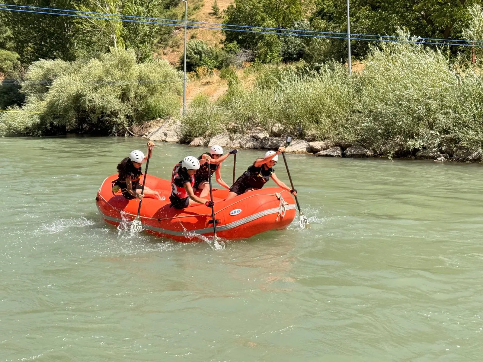 Botan Çayı Rafting Şampiyonası için 180 sporcuyu ağırlıyor