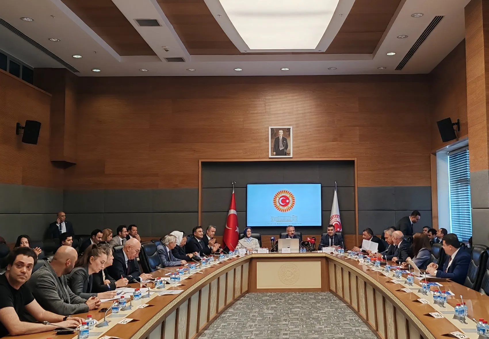 TBMM dijital oyunların çocuklar üzerindeki etkisini mercek altına aldı