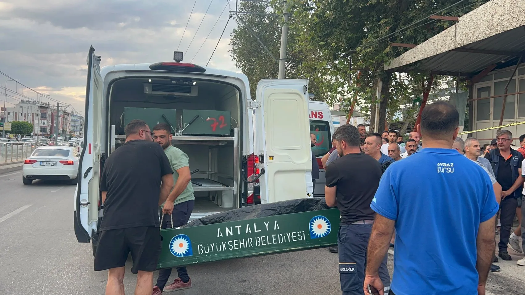 Antalya'da iş kazası sonucu 31 yaşındaki anne hayatını kaybetti