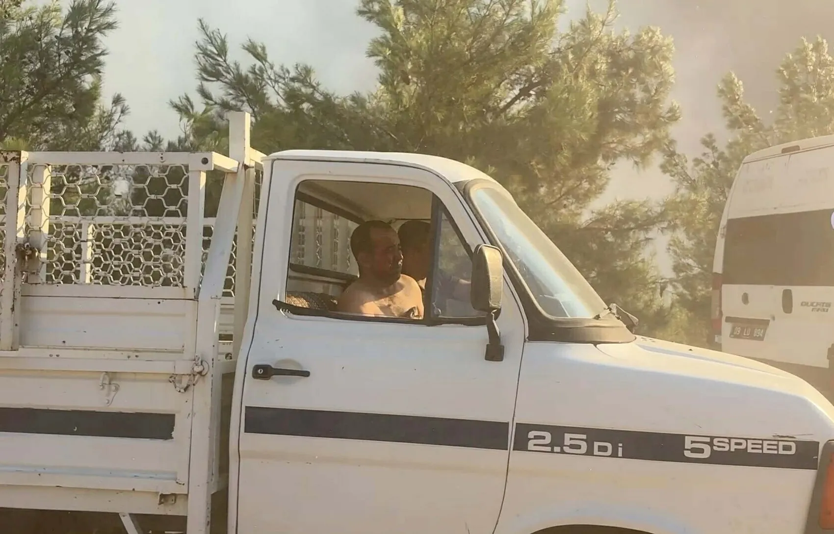 Aydın Çine’de orman yangını evleri yuttu
