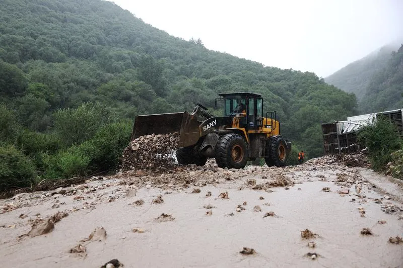 Çin'de sel felaketi 10 can aldı