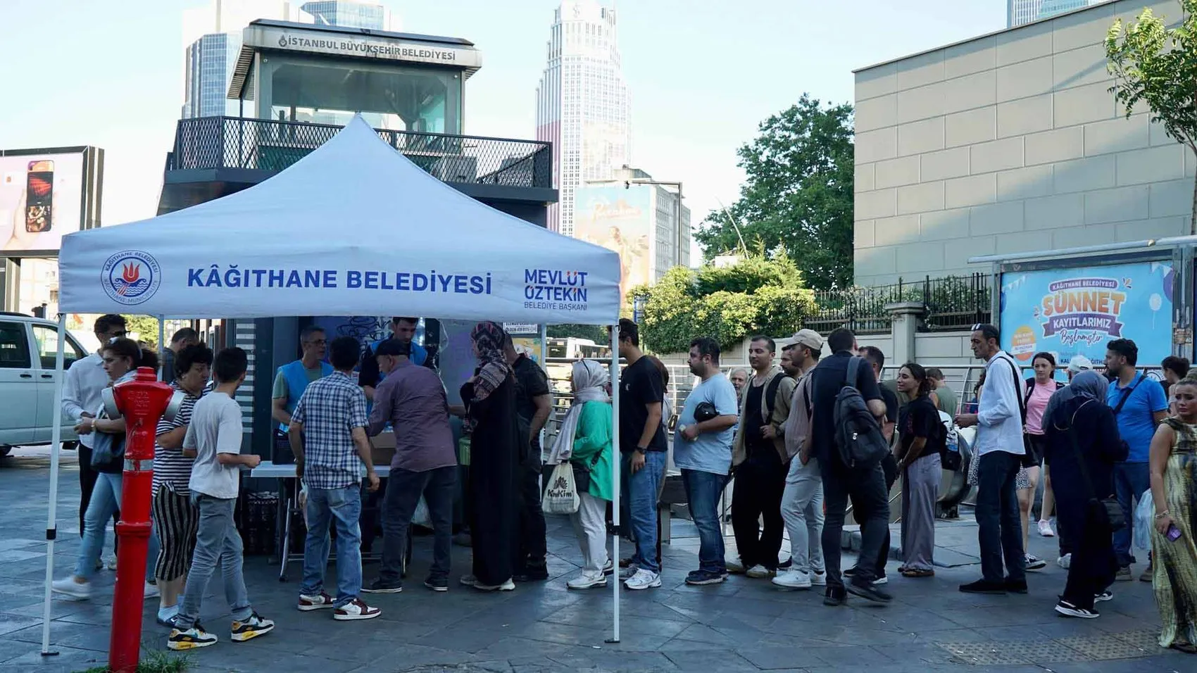 Kağıthane meydanında aşure bereketi