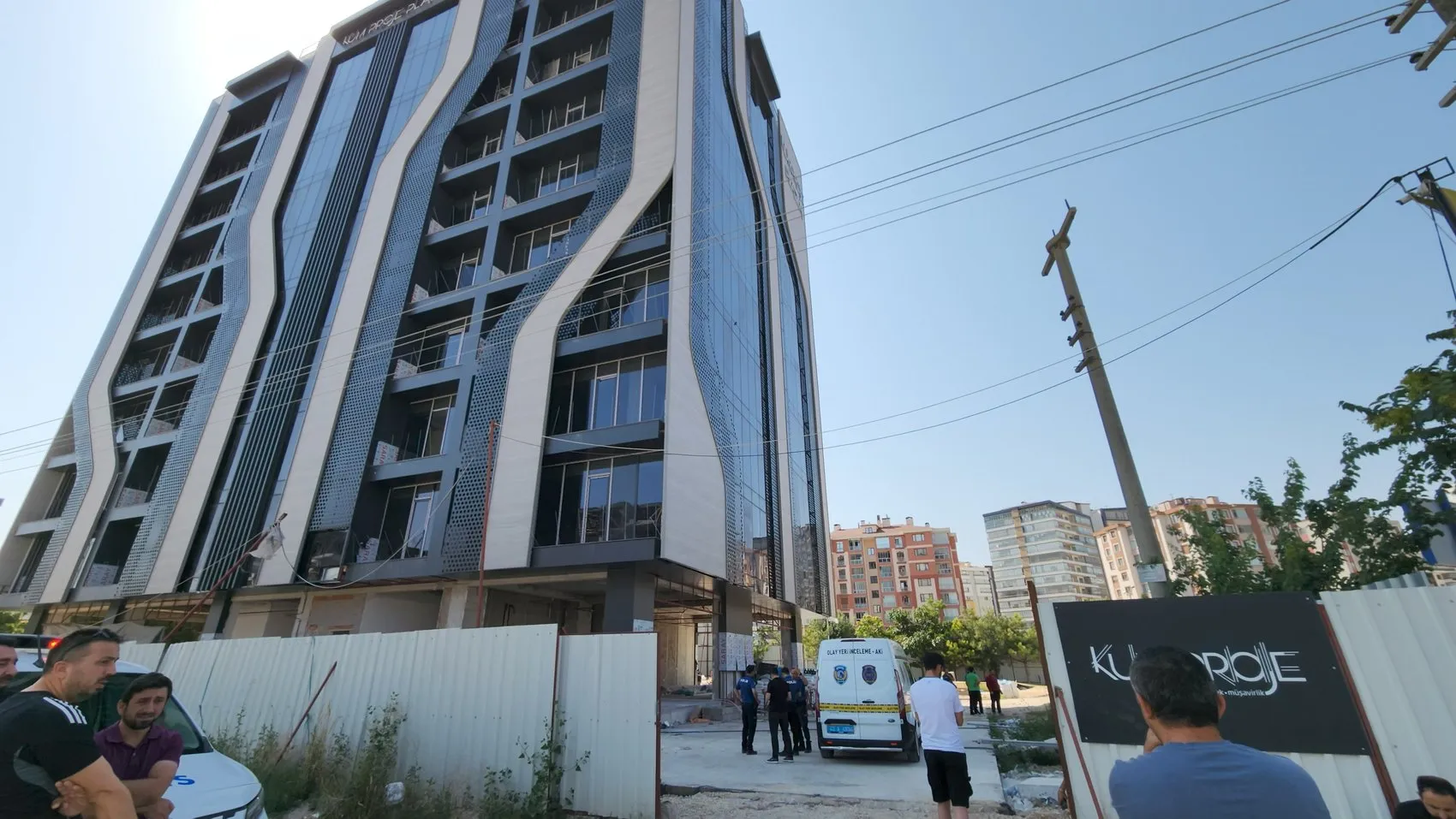 Konya’da inşaat kazası Yük asansöründe elektrik akımına kapılan işçi hayatını kaybetti