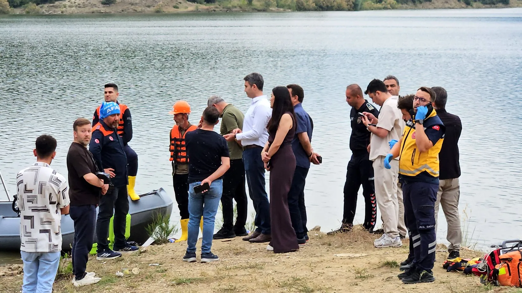 Burdur'da baraj gölüne giren genç hayatını kaybetti