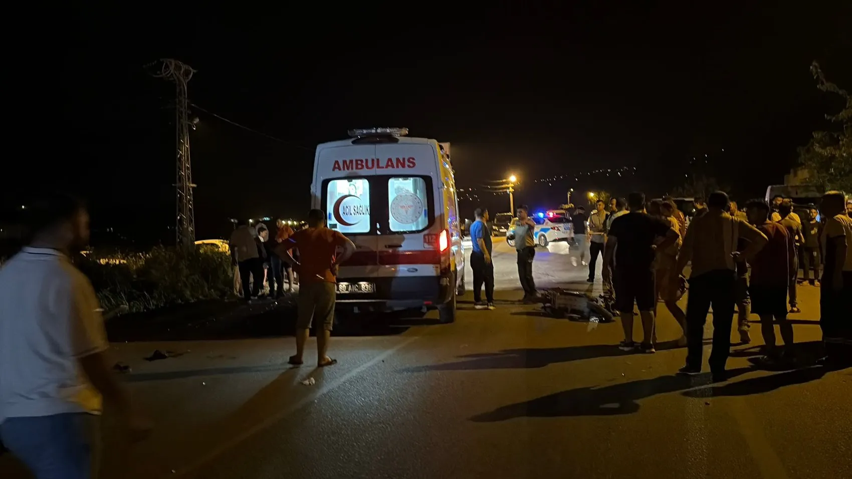Osmaniye'de kavşakta kaza anı kameraya yansıdı