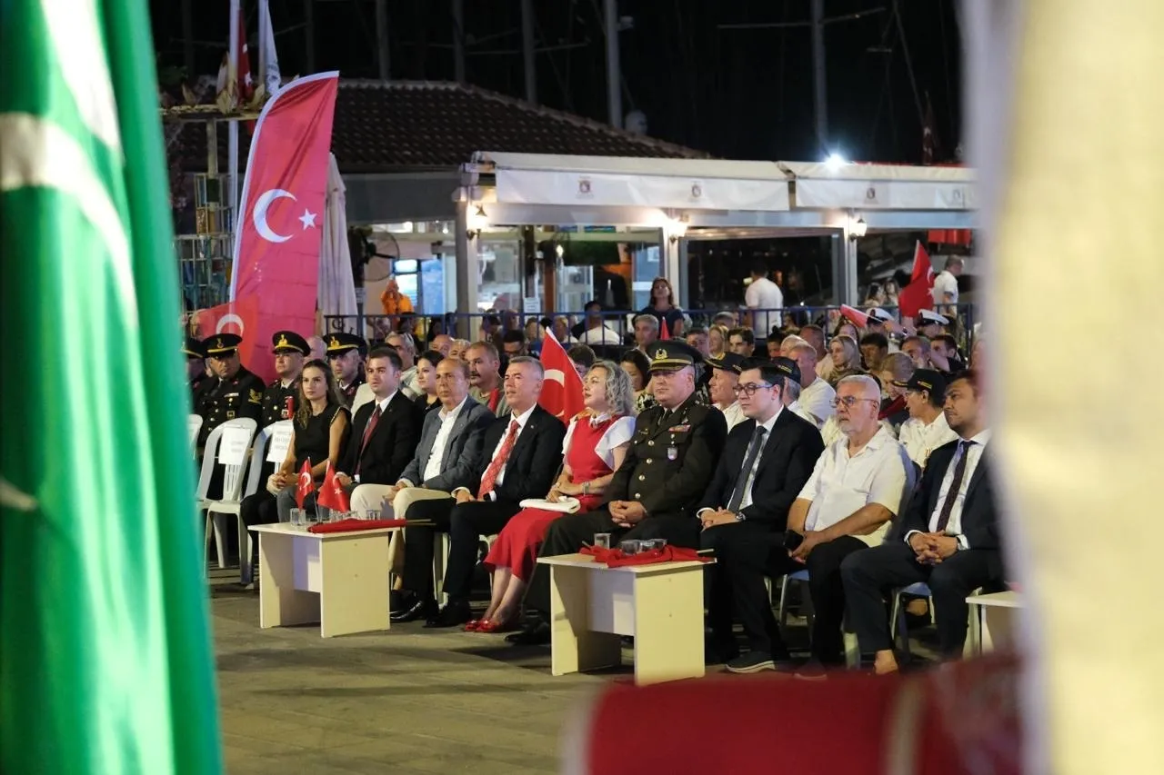 Bodrum 15 Temmuz için kortejle yürüdü