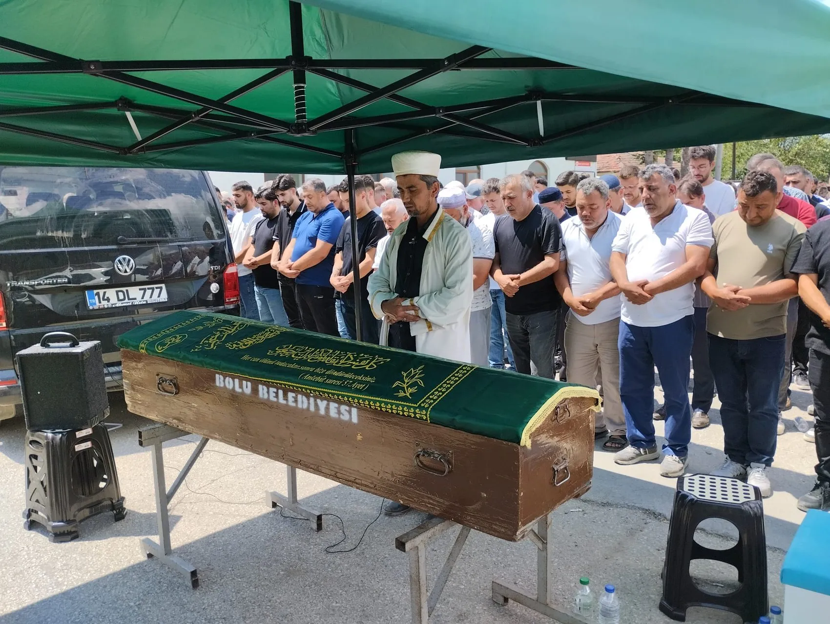 Bolu'da uçurumdan düşen araçtaki iki genç toprağa verildi