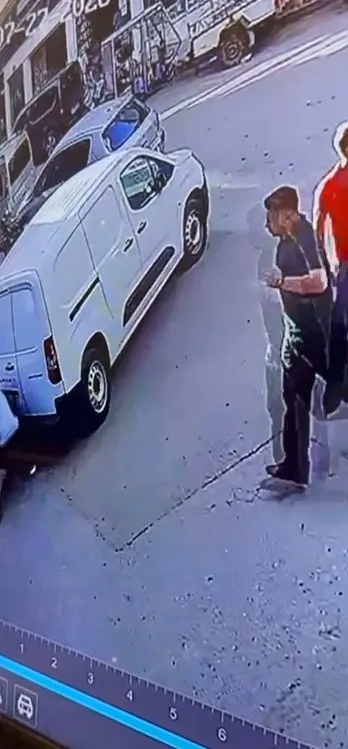 Bursa'da sokak ortasında silahlı hesaplaşma kameraya yansıdı