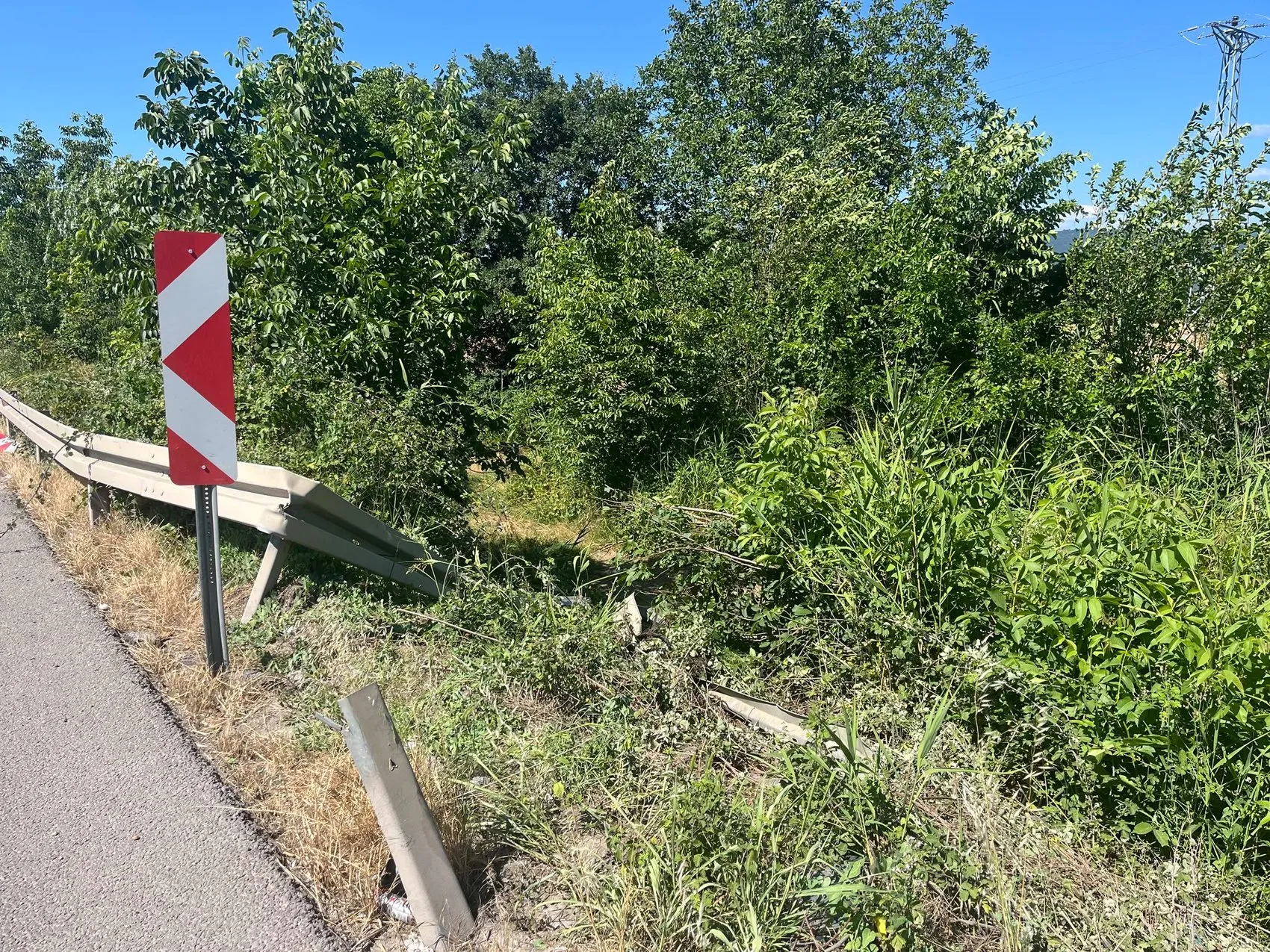 İnegöl yolunda cip dehşeti Üç kişi yaralandı