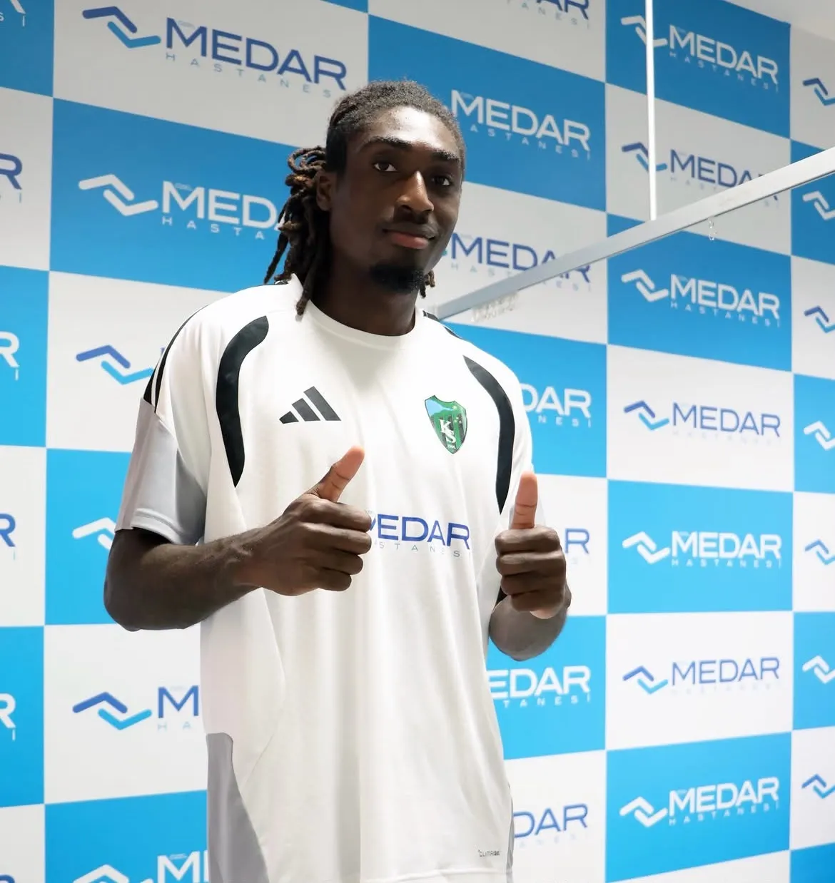 Kocaelispor savunmasına Fransız takviyesi