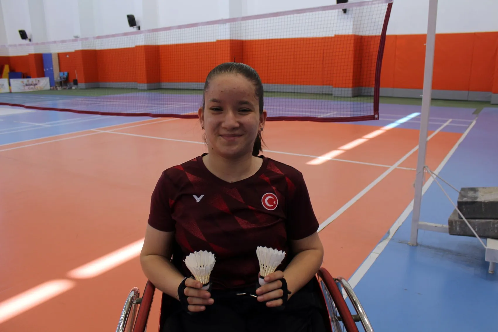 Aksaraylı Tuğba sporda engel tanımıyor