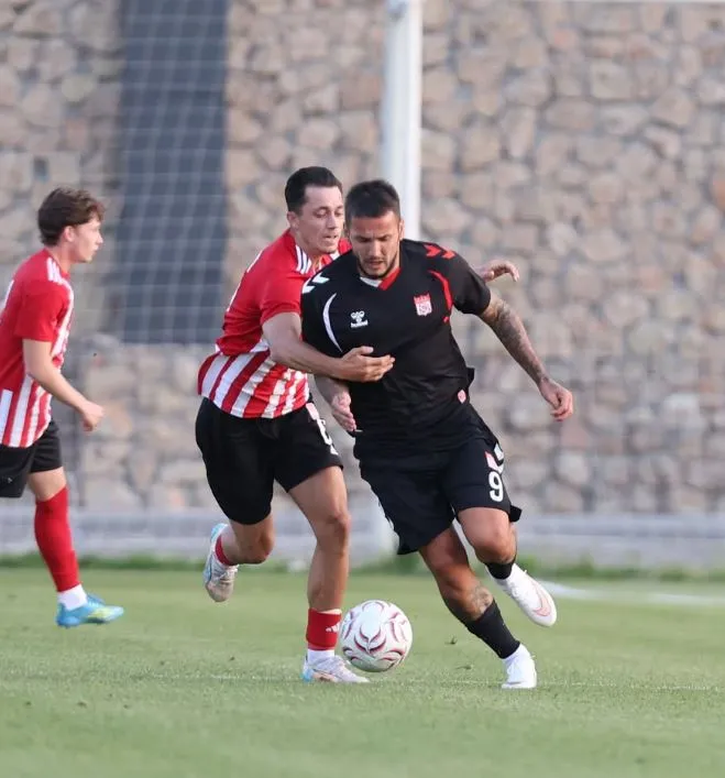 Erciyes kampında futbol mesaisi golsüz bitti