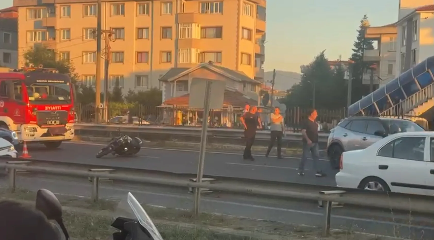 Düzce'de zincirleme kaza motosiklet sürücüsünü hayattan kopardı