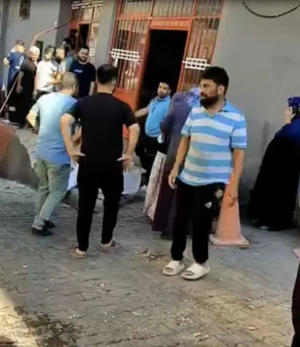 Şanlıurfa'da sokakta oynayan 6 yaşındaki çocuk kamyon altında can verdi