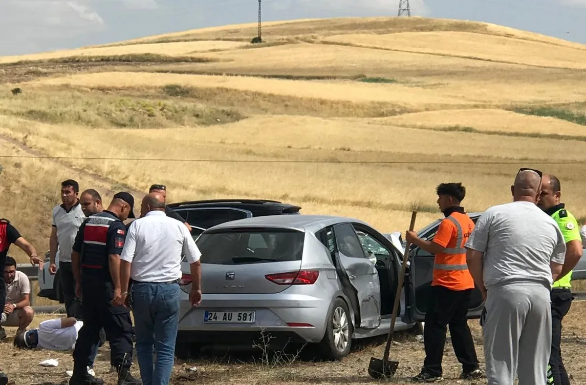 Sivas Şarkışla yolunda feci kaza 1 can kaybı
