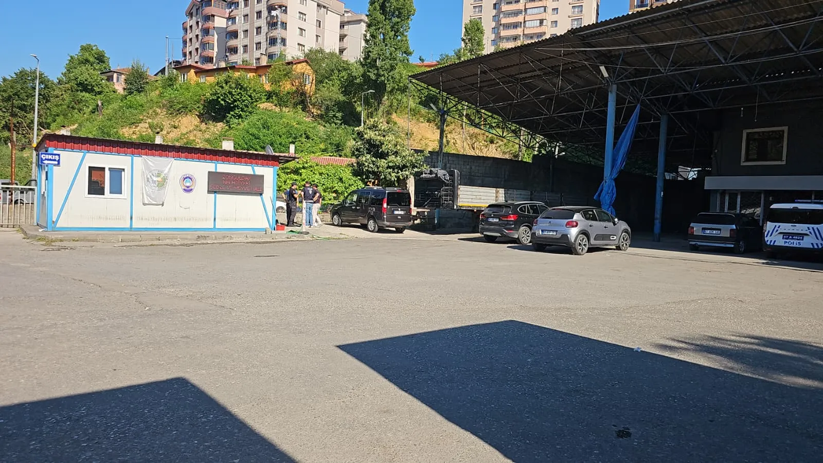 Zonguldak sebze halinde alacak kavgası kanlı bitti