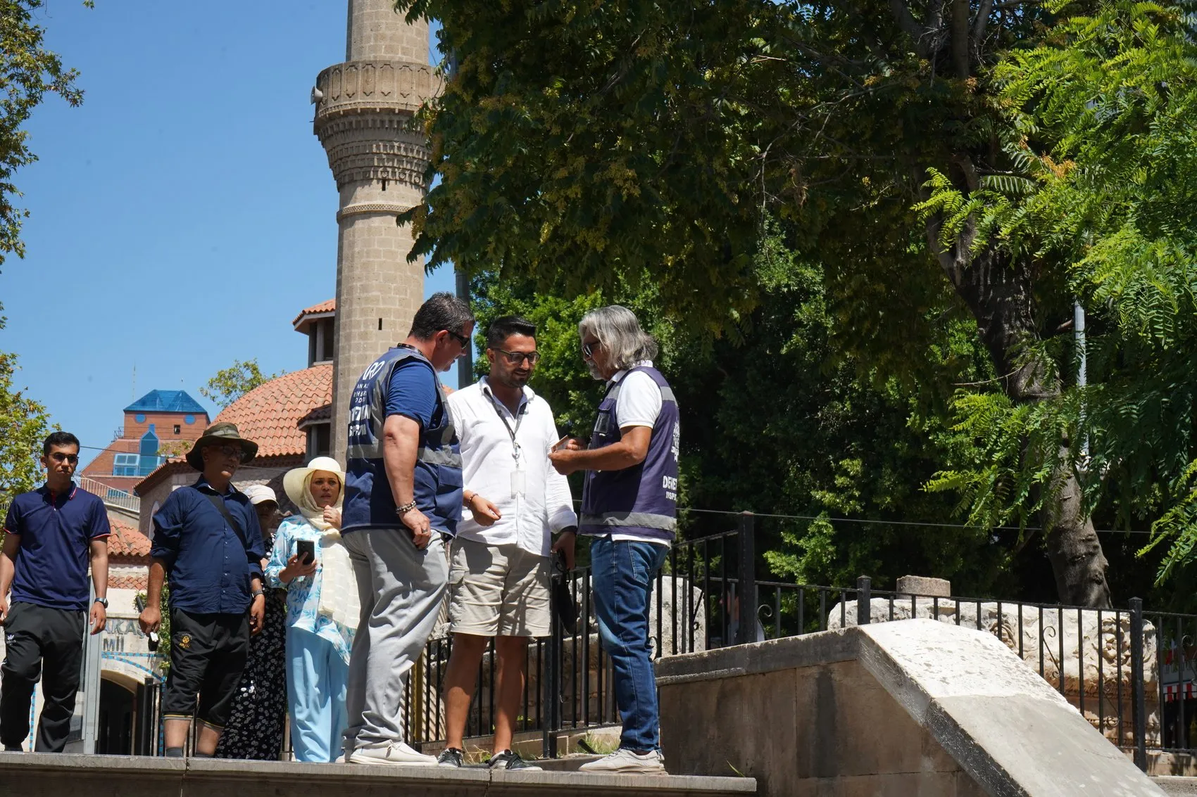 Antalya turlarında sahte rehber avı başladı
